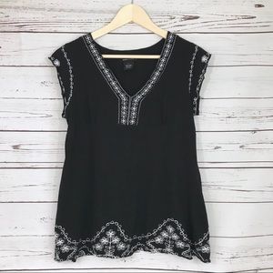 BCBG Maxazria Embroidered Babydoll Tee